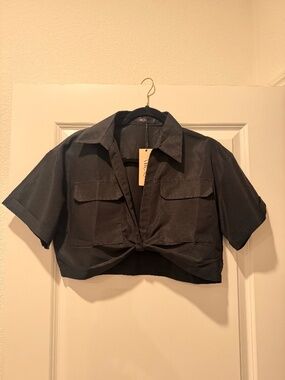 Black Crop top
